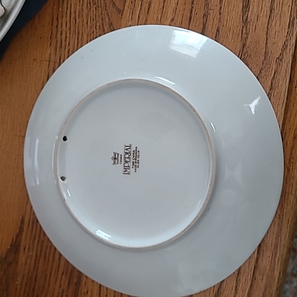 Plate with girls and rabbits - Picture 2 of 2